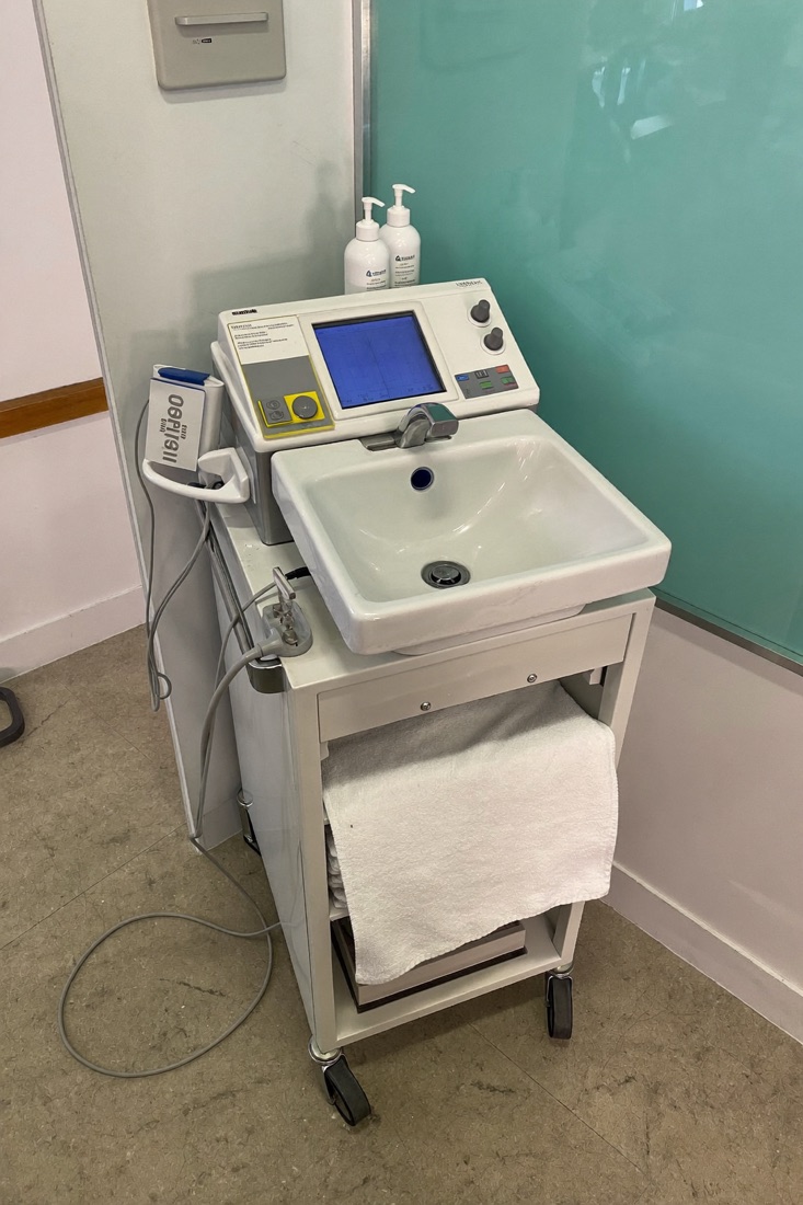 The skin treatment station